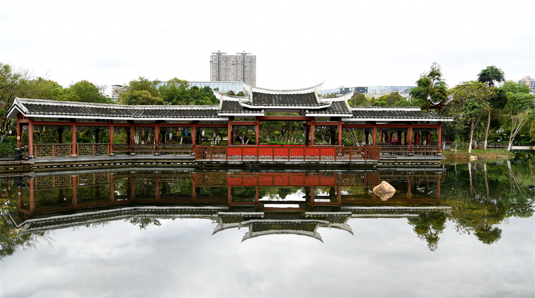 福建龙岩石锣鼓湿地公园1(吕洪荣摄).jpg